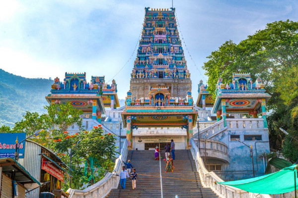 Private 11 Days Tour of Tamil Nadu and Kerala Backwaters