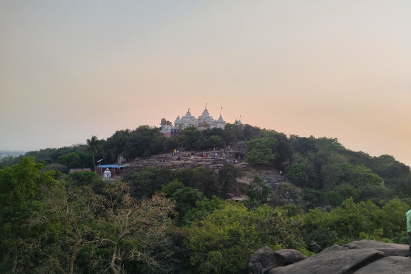 Konark Sun Temple Tour from Bhubaneswar with Udayagiri & Khandagiri Caves, Dhauli Hills & More