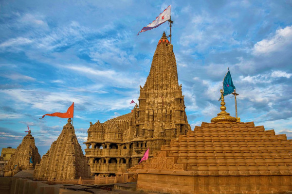 Gujarat & Maharashtra Pilgrimage Tour for 7 Days Covering Dwarkadhish Temple with Somnath, Grishneshwar & Trimbakeshwar Jyotirlinga